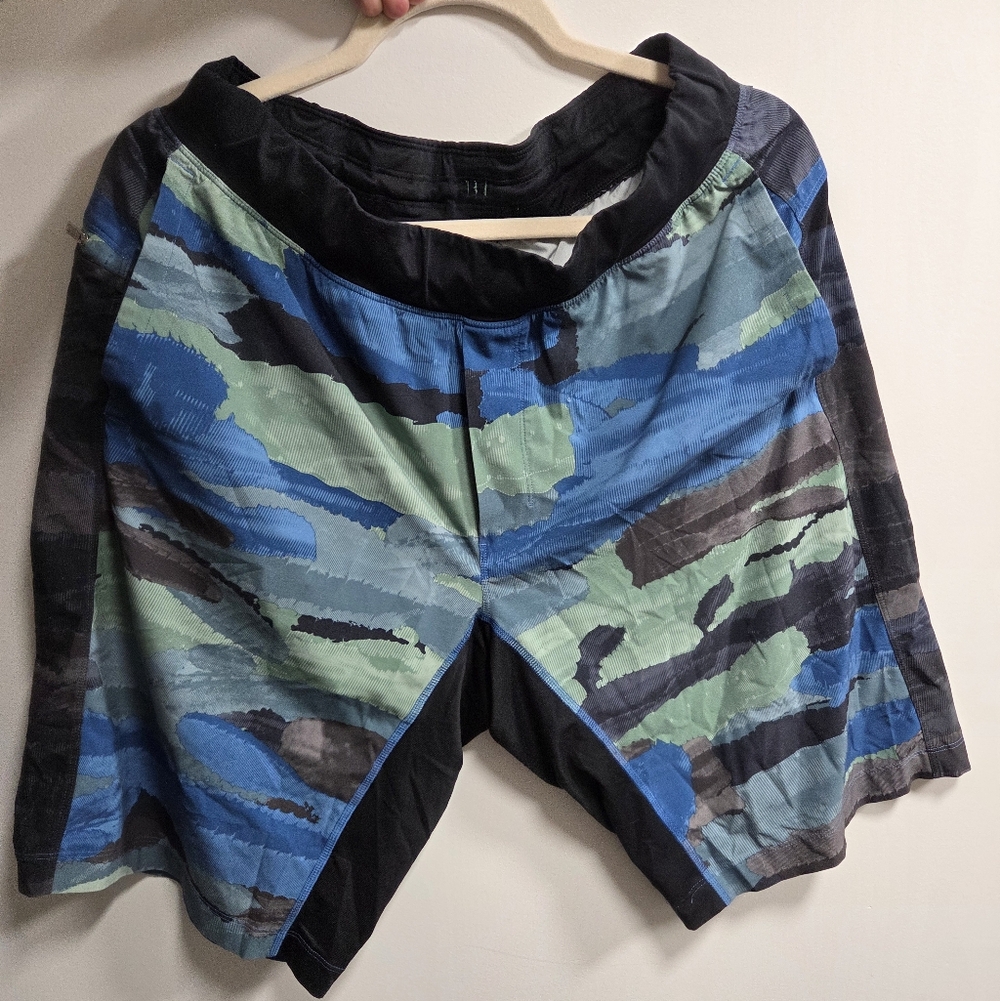 Stylish Camouflage Men's Shorts